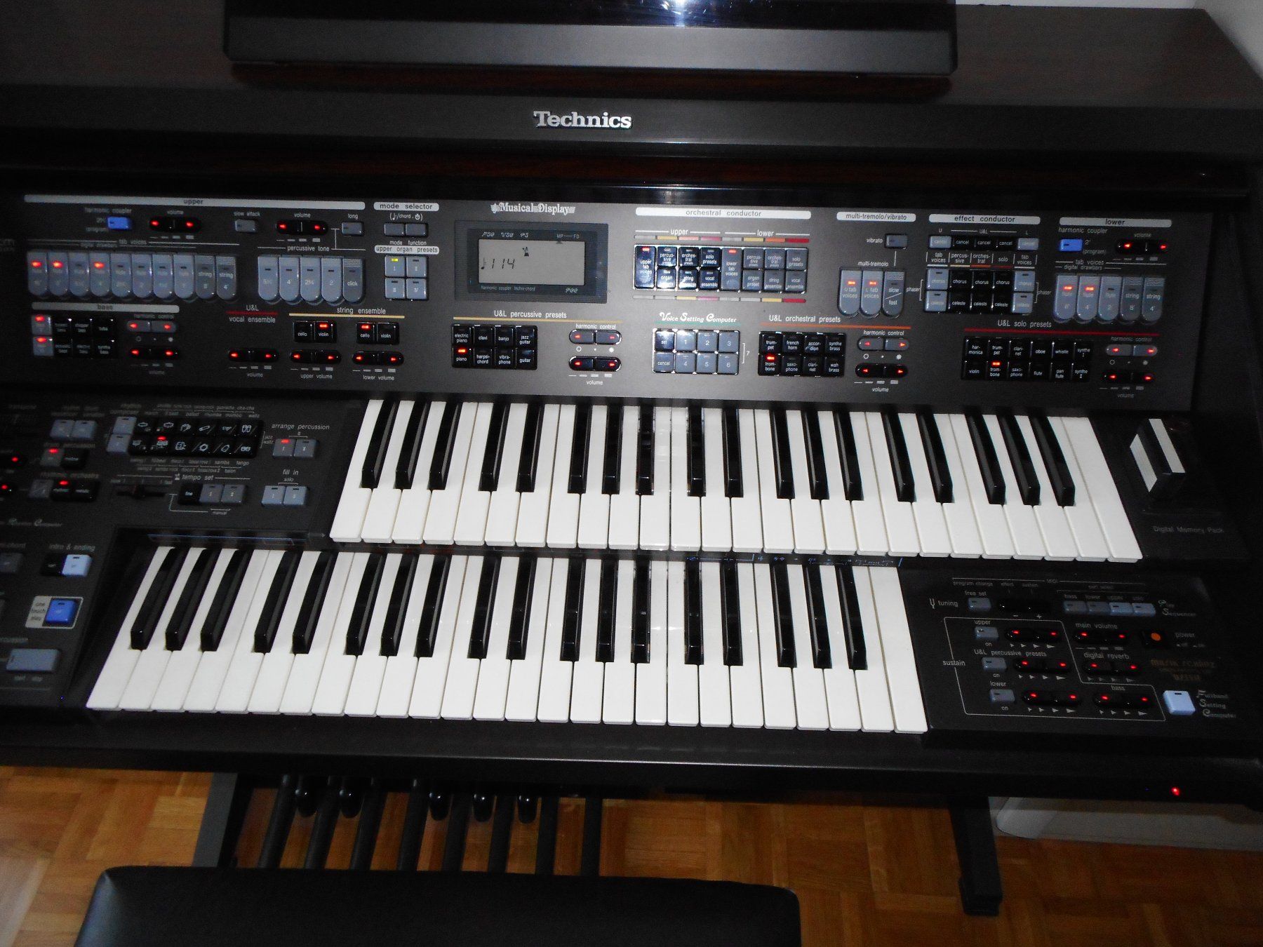 Technics Strumenti musicali: Heimorgel Technics SX-EX70 mit Sitzbank – Usato da Volketswil venduto da schnecke48 1