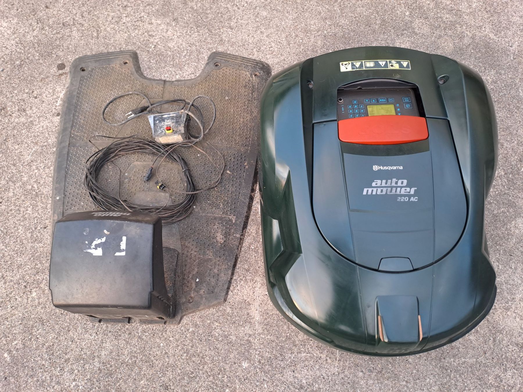 Husqvarna Tagliaerba: Husqvarna Automower 220 AC – Usato da Gossau SG venduto da aleks00
