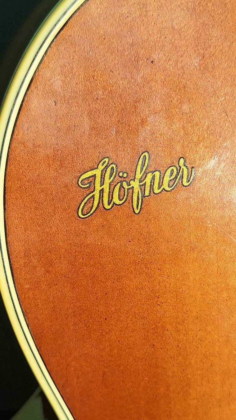 Höfner Strumenti musicali: Höfner Gitarre Archtop vintage – Usato da Weinfelden venduto da JoeBaer 1
