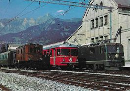 Zwei Triebfahrzeug-Generationen der Rhätischen Bahn