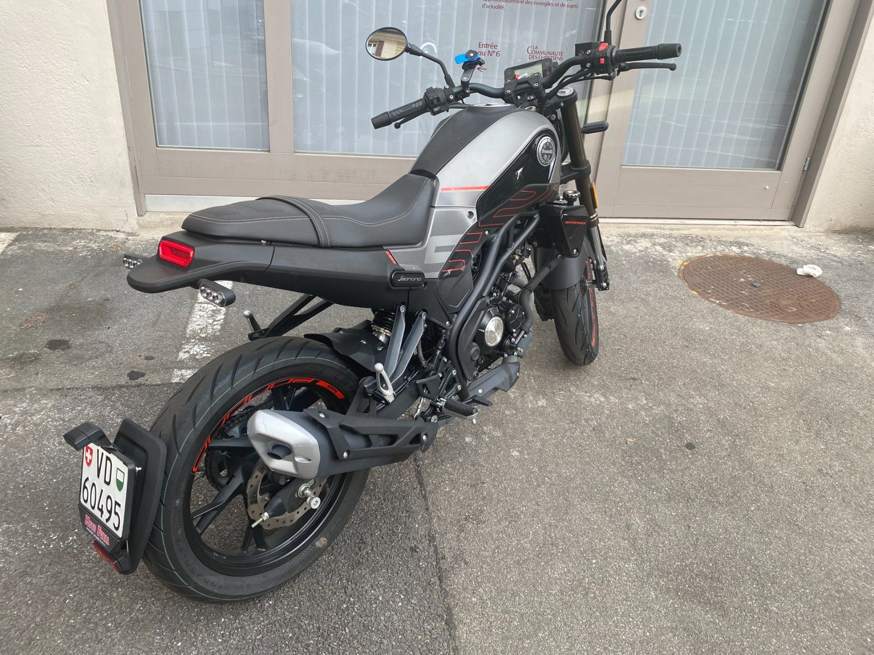 Benelli Strada: Moto Benelli Leoncino 125 – Usato da Lausanne venduto da fjo_67wq 1