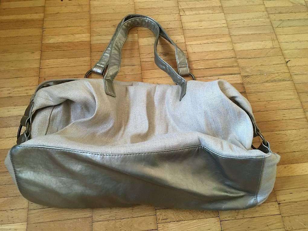 Borse da donna: Handtasche Creme/Gold – Usato da Zürich venduto da BuenosAires03 2