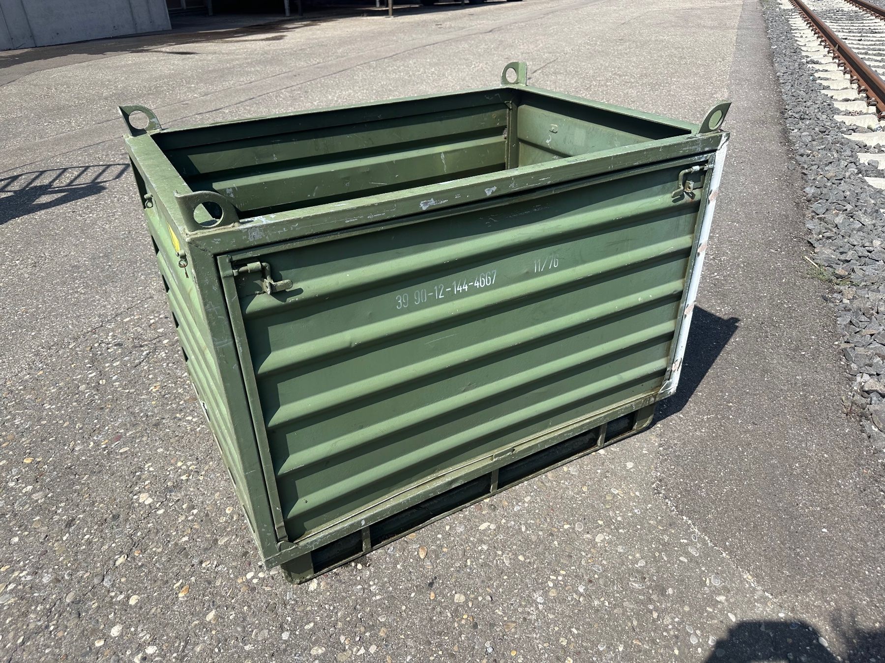 Palettes: Palettenbox Boxpalette, Hochbeet oder Transportbehälter – D'occasion à Laufenburg par Sirluger 5