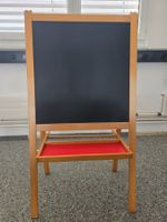 Praktische Kindertafel /Standtafel aus Holz