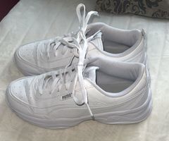PUMA SNEAKERS GR. 39 neuwertig