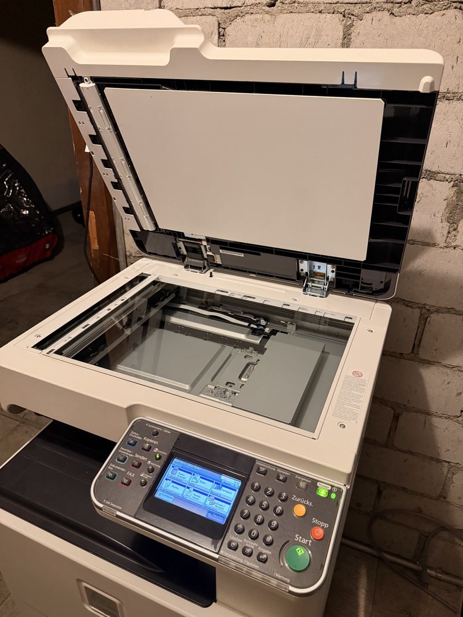 Kyocera Drucker: Kyocera FS-C8520MFP Farb-Multifunktionsdrucker A3 – Gebraucht aus Winterthur von Schneider.80 1