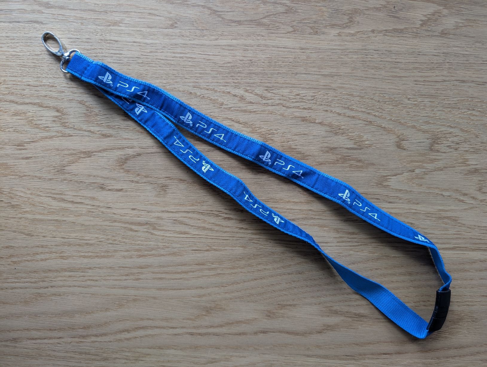 Tous les outils: Cordon de cou PS4 – Neuf (Voir description) à Biel/Bienne par DrKeke