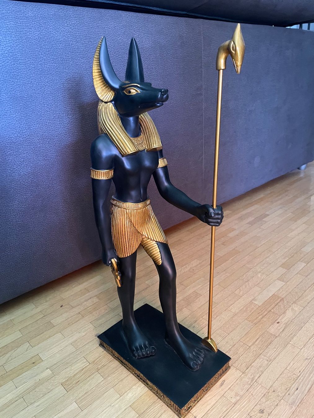 Figurines: GROSSE ANUBIS FIGUR – D'occasion à Egg b. Zürich par underworld
