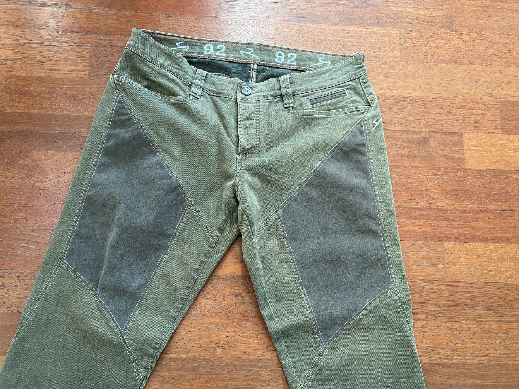 Jeans: Jeans 9.2 by Carlo Chionna – Usato da Birsfelden venduto da edw_2mjn 1