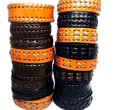 Handgemachte Lederarmbänder – Stilvoll und Vielseitig
