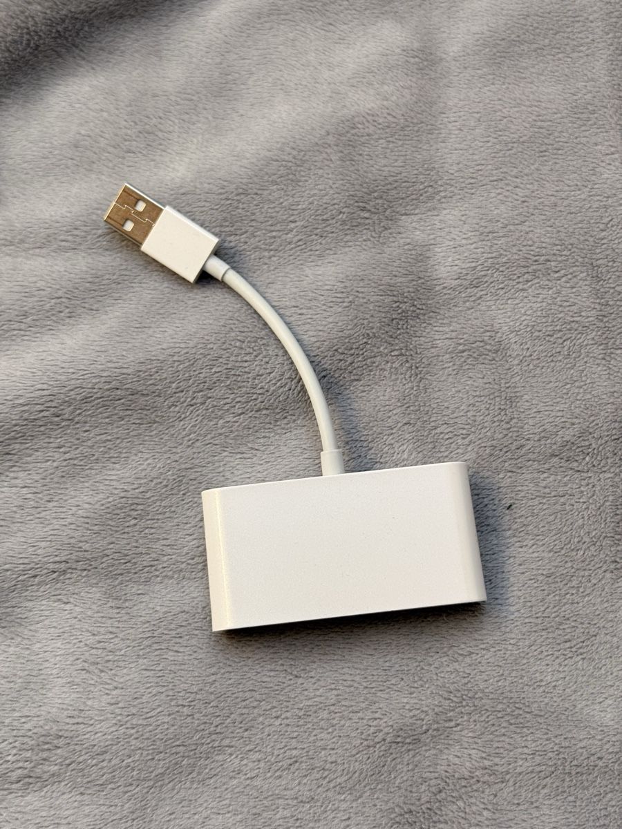 Lettore multimediale & Streamer: Apple CarPlay Adapter / USB / voll funktionsfähig – Usato da Gersau venduto da Juliqn 1