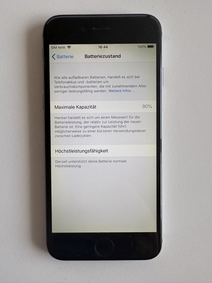 Apple Telefoni cellulari / Smartphones: iPhone 6 / 32GB – Usato da Grosshöchstetten venduto da Joker808 3