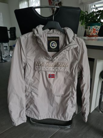 NAPAPIJRI  Windjacke Größe S Farbe hellgrau