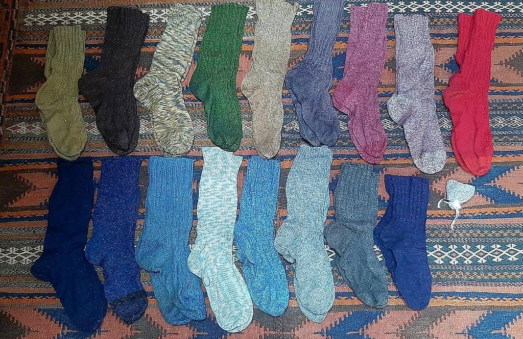Calze: 17 teils gebrauchte Herrenwollsocken Grösse: 42 – Usato da Birmensdorf ZH venduto da hei_g9kb