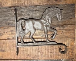Wandhalterung Metall Pferd