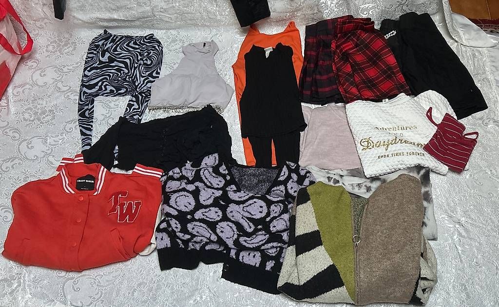 Kleiderpakete & -sets: Set Ragazza S/M – Gebraucht aus Balerna von Mara.B. 3