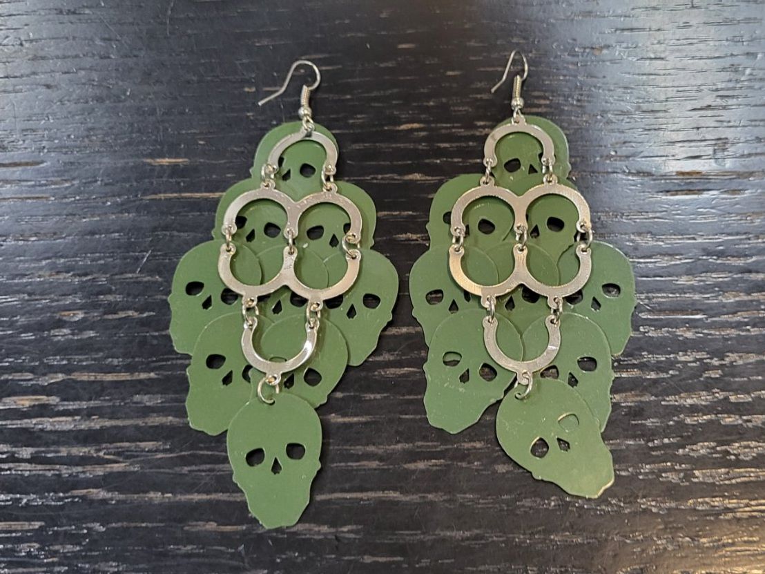 Orecchini pendenti & Orecchini a lobo: Ohrringe Totenkopf Grün Statement Neu – Nuovo (secondo la descrizione) da Figino venduto da MabaStore24 2