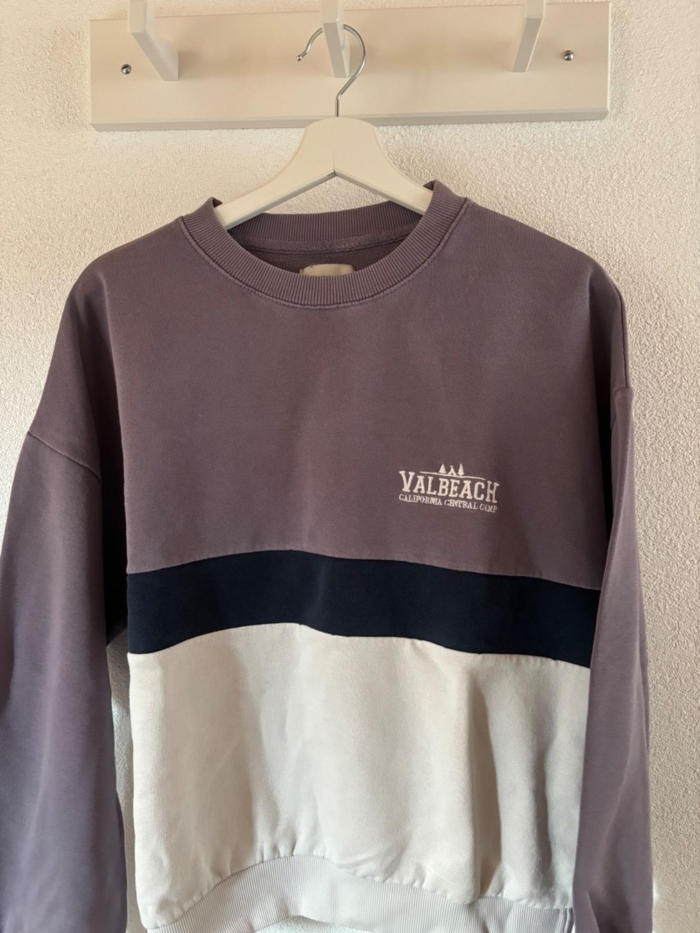 Pullover & Sweatshirts: Pull Valbeach – Gebraucht aus Grandvillard von Elsa.Del