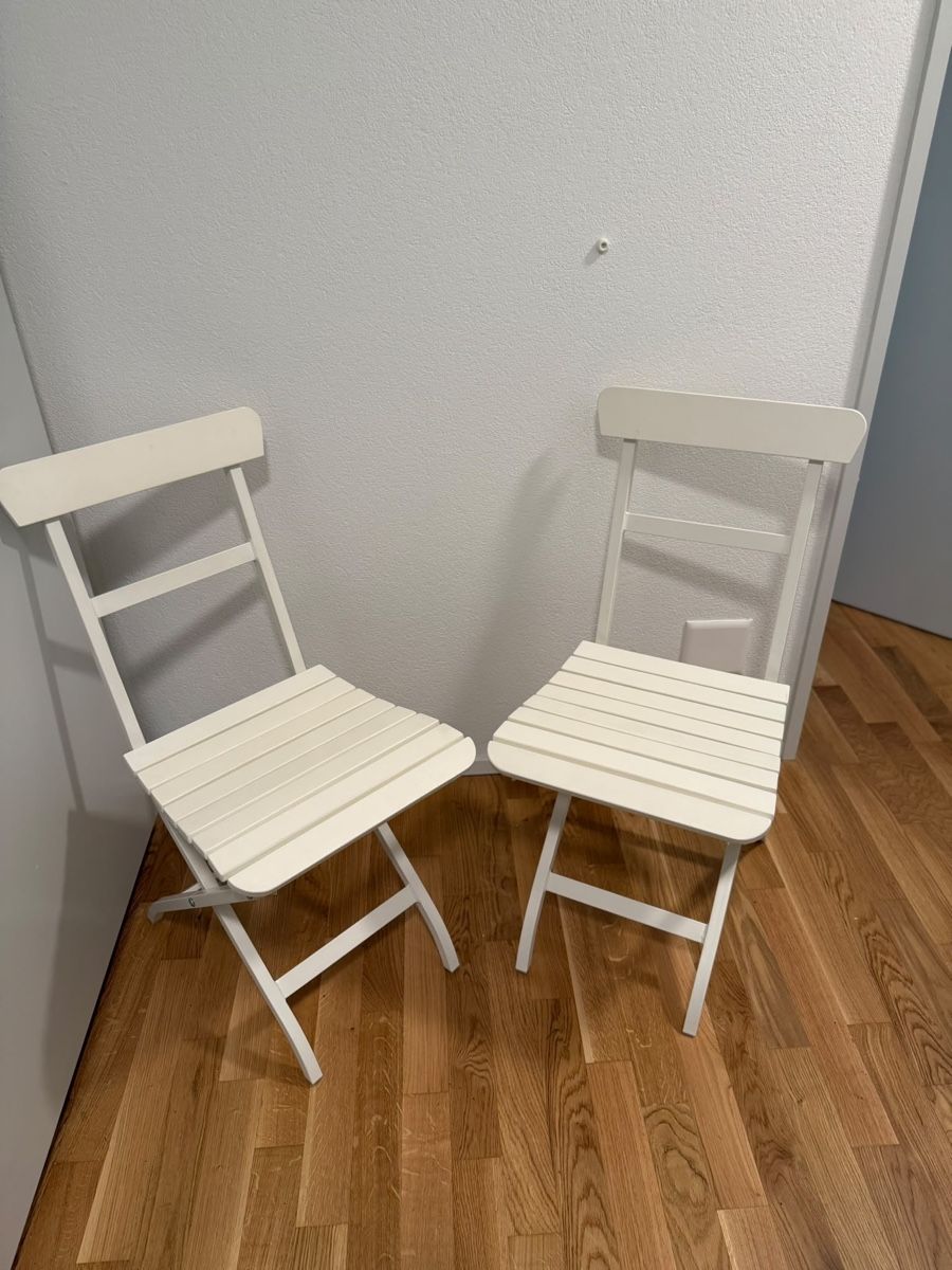 Ikea Set di tavolo e panche: IKEA Balkontisch + Stühle – Usato da Ostermundigen venduto da mel_ct2c 1