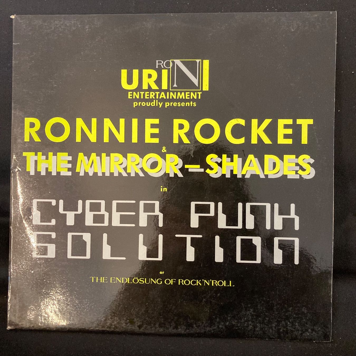 Dischi in vinile: Ronnie Rocket / Cyber Punk Solution – Usato da St.Gallen venduto da Out-take