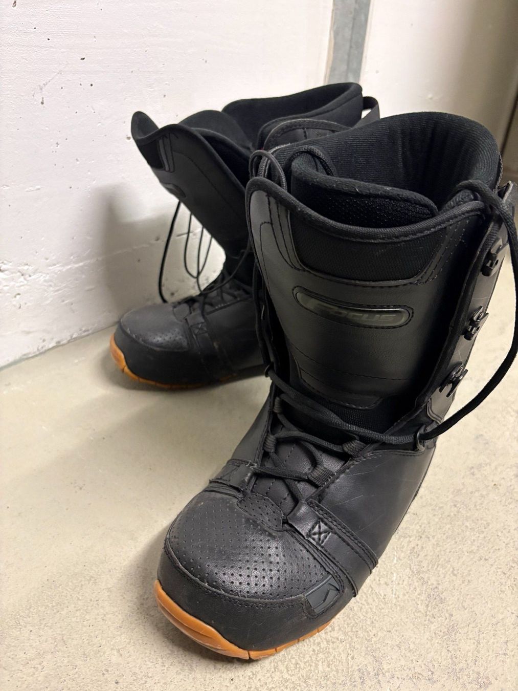 Nidecker Scarpe da uomo: Snowboardschuhe Nidecker 43.5 – Usato da Oberbüren venduto da Zwicki