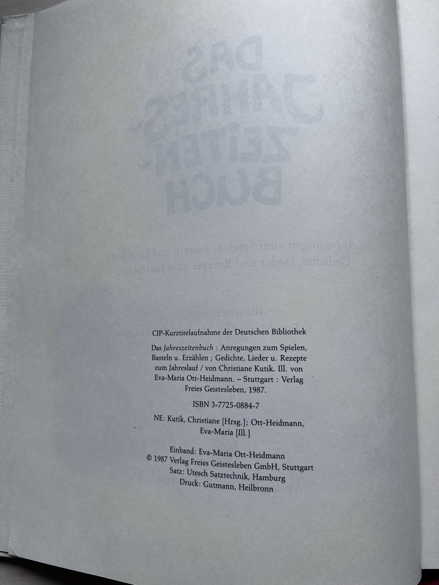 Bücher: Das Jahreszeitenbuch – Gebraucht aus Udligenswil von Lilienfarbe 4
