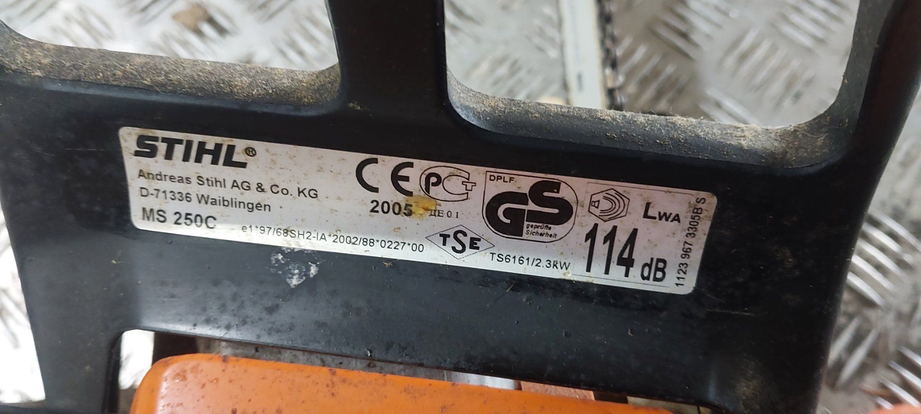 Stihl Seghe: Stihl Benzinkettensäge MS 250C – Usato da Buch am Irchel venduto da pwe_6kpn 2