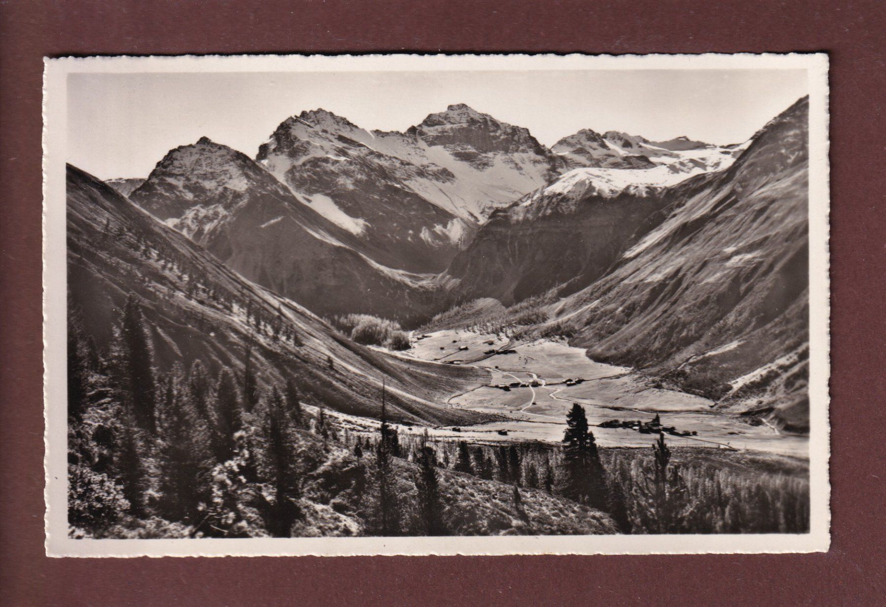 Cartoline postali: SERTIG-DÖRFLI bei Davos - 1952 – Usato da Pully venduto da nicecards