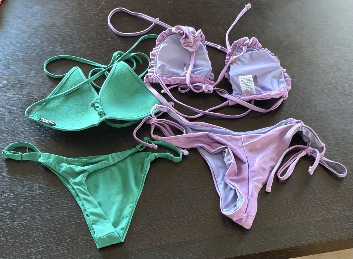 Costumi da bagno & Bikini: Bikini Violetta e Verde, taglia M, Set di 2. – Usato da S. Pietro venduto da nap_9xjt 1
