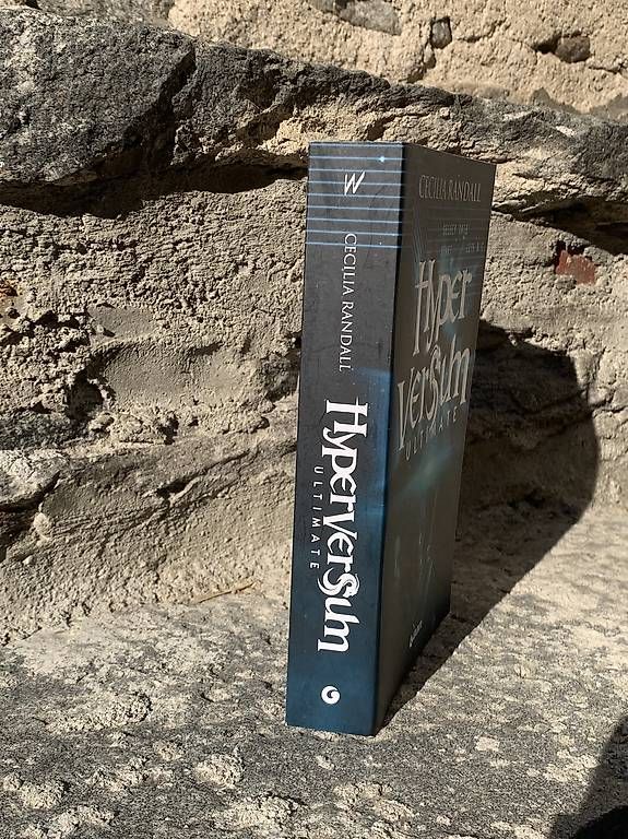 Libri: Libro Hyperversum Ultimate, Cecilia Randall – Usato da Roveredo GR venduto da ppe_xcs9 1