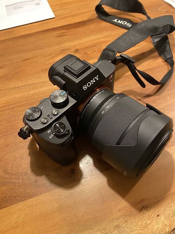 Fotocamera: Sony Alpha II (ILCE-7M2) – Usato da Schaffhausen venduto da dav_5vx8