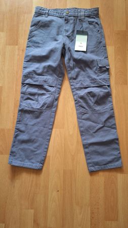 Pantalon cargo gris Taille 134/140 neuf avec étiquette