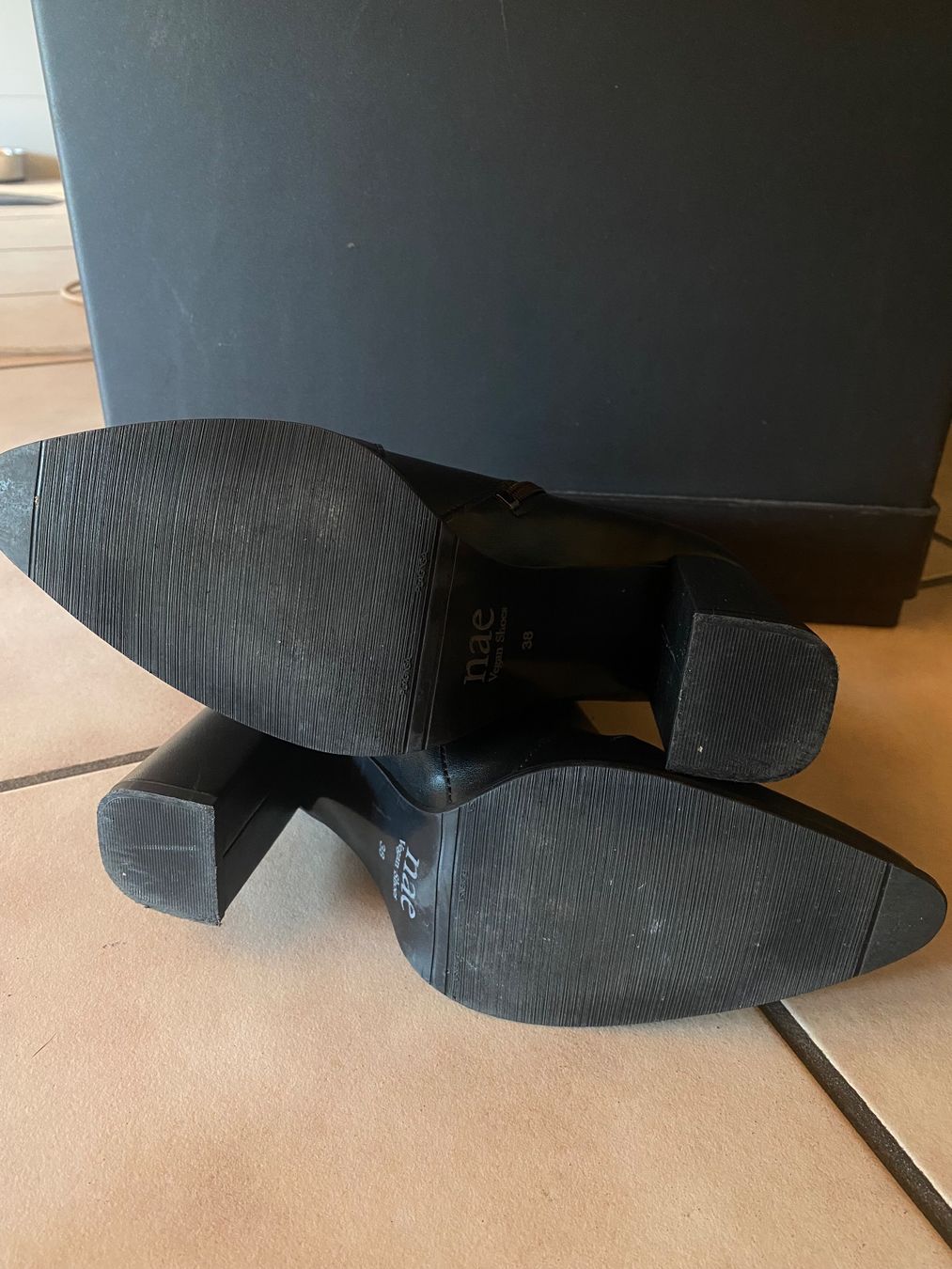 Damenschuhe: NAE Vegane Leder Stiefeletten – Gebraucht aus Delémont von sedlas 7