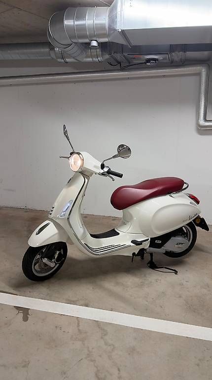 Scooters: Vespa Primavera 125 ABS – Gebraucht aus Adligenswil von balboa5