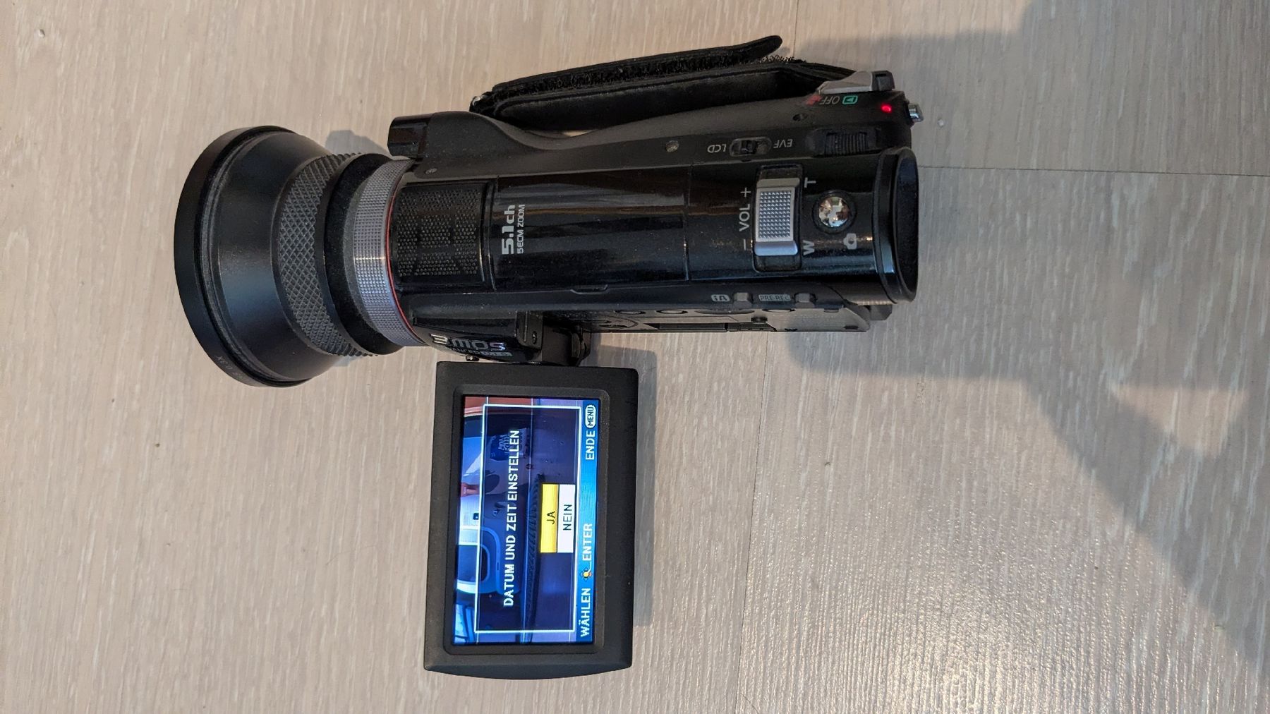 Panasonic Caméscopes: Panasonic HDC-SD100 – D'occasion à Speicher par KingRaven90 1