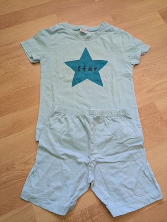 Kinder Pyjama Kurz Grösse 98/104 gut erhalten