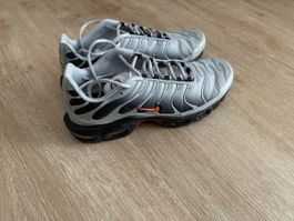 Nike Air Max Plus TN Sneaker grau schwarz guter Zustand