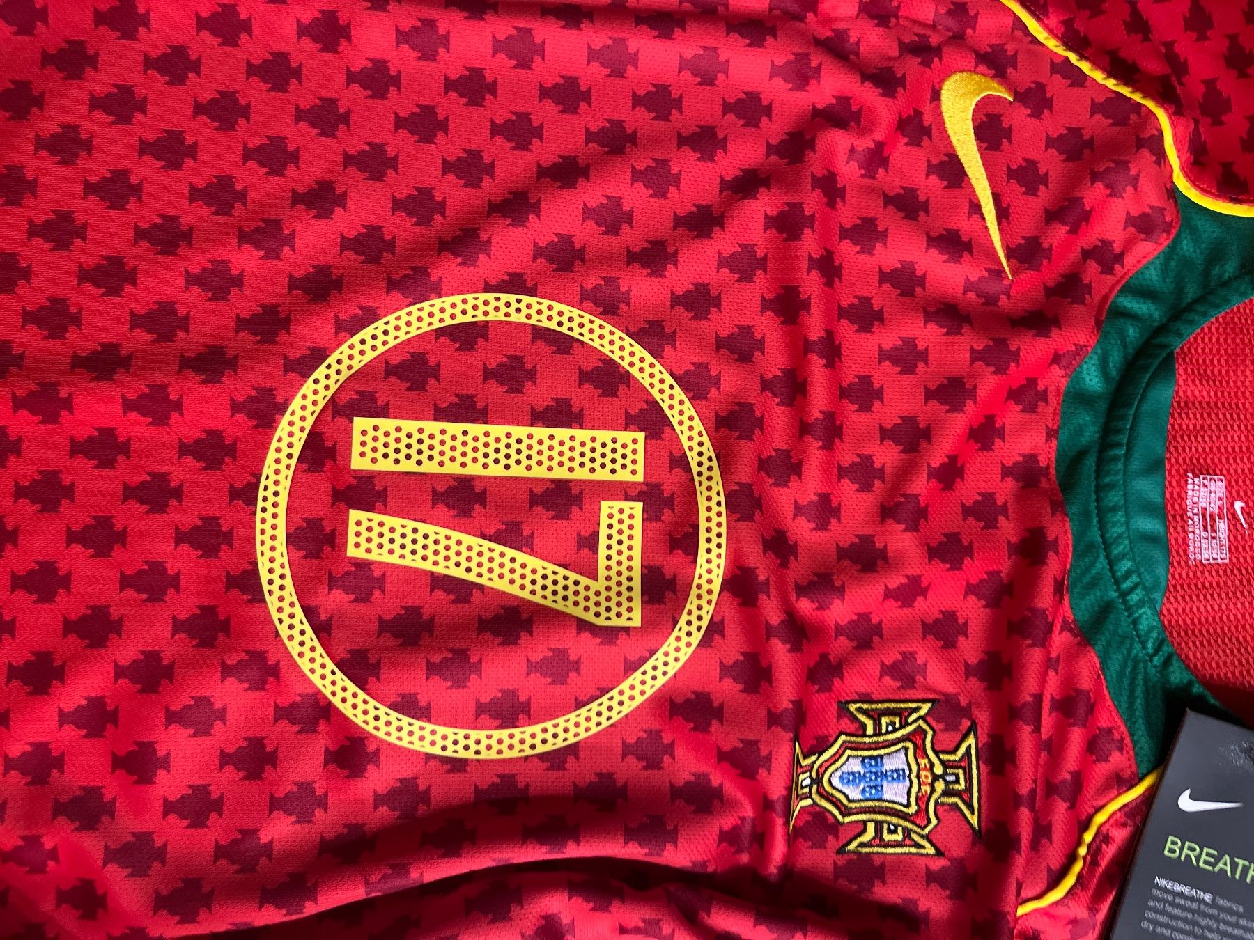 Nike Maillots de corps & Pantalons: Cristiano Ronaldo trikot 2004 – Neuf avec emballage d'origine à Wald ZH par L46 3