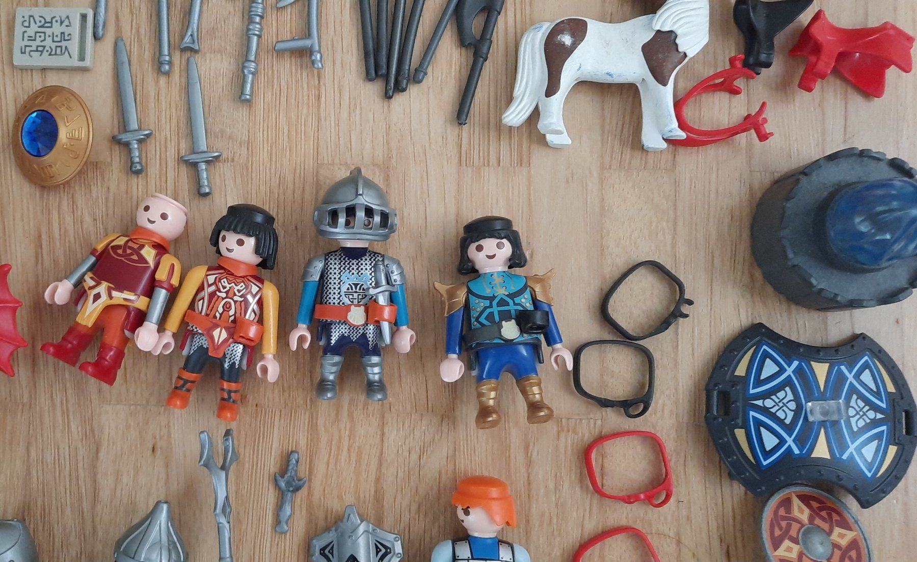 Playmobil Jouets: Ritter Playmobil aus diversen Sets – D'occasion à Biel-Benken BL par FlohmiSchnaeppchen 5