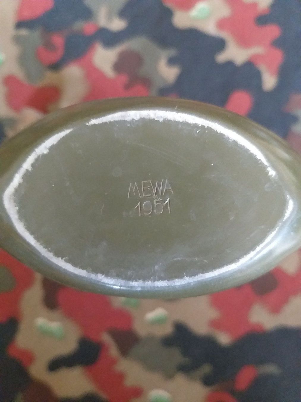 Schweizer Armee Ausrüstung & Ersatzteile: Feldflasche Mod. 1932 grün – Gebraucht aus Bauma von SwissMilitaria 3