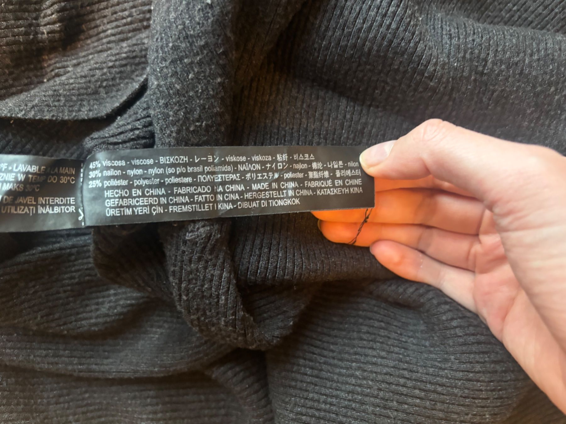 Zara Maglioni & Felpe: Black Ribbed Sweater, Cropped, Mock Neck – Usato da Genève venduto da chl_zc89 4