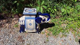 éléphant en céramique bleu des années 80