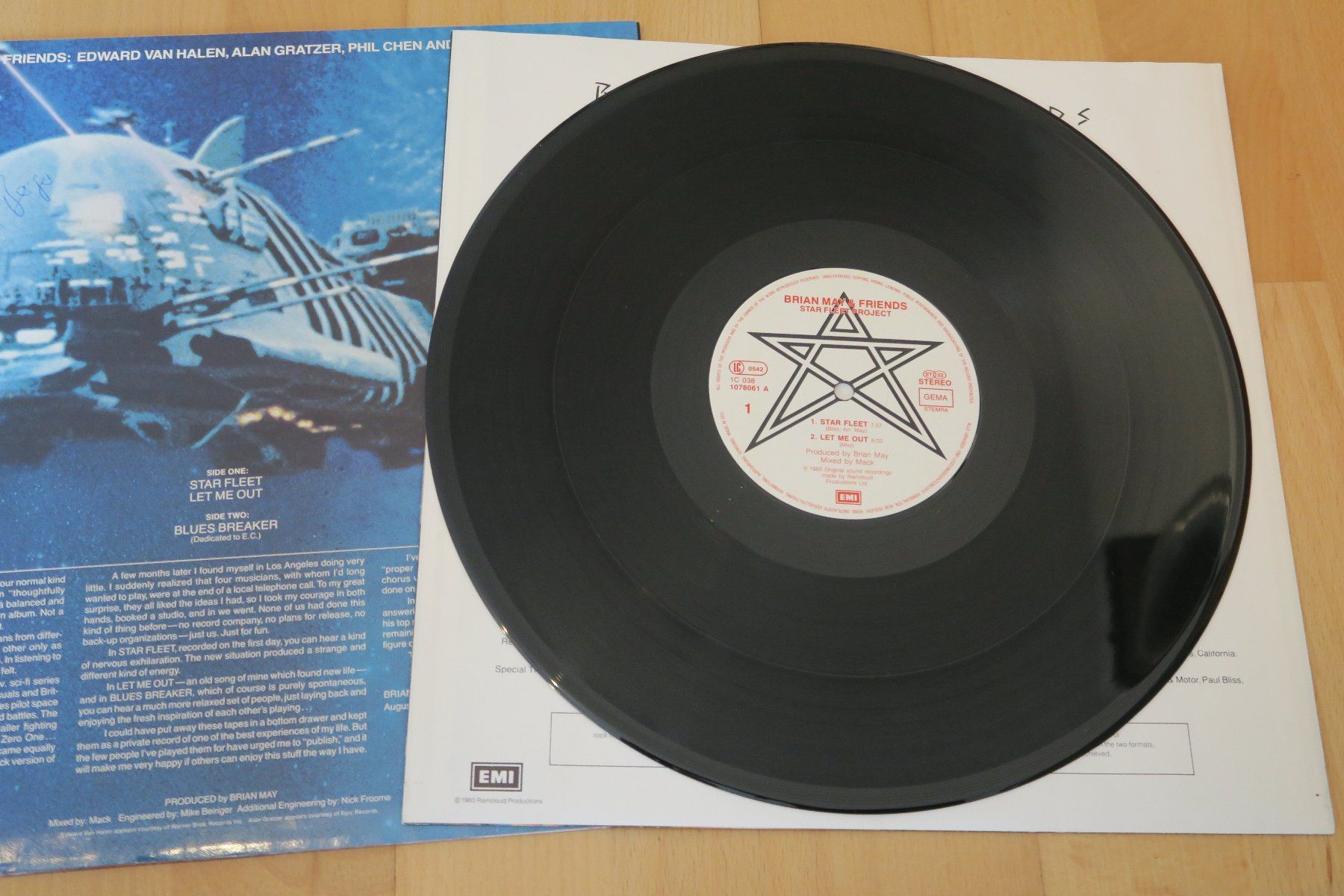 Dischi in vinile: Brian May + Friends – Star Fleet Project – Usato da Thun venduto da Karibu70 3