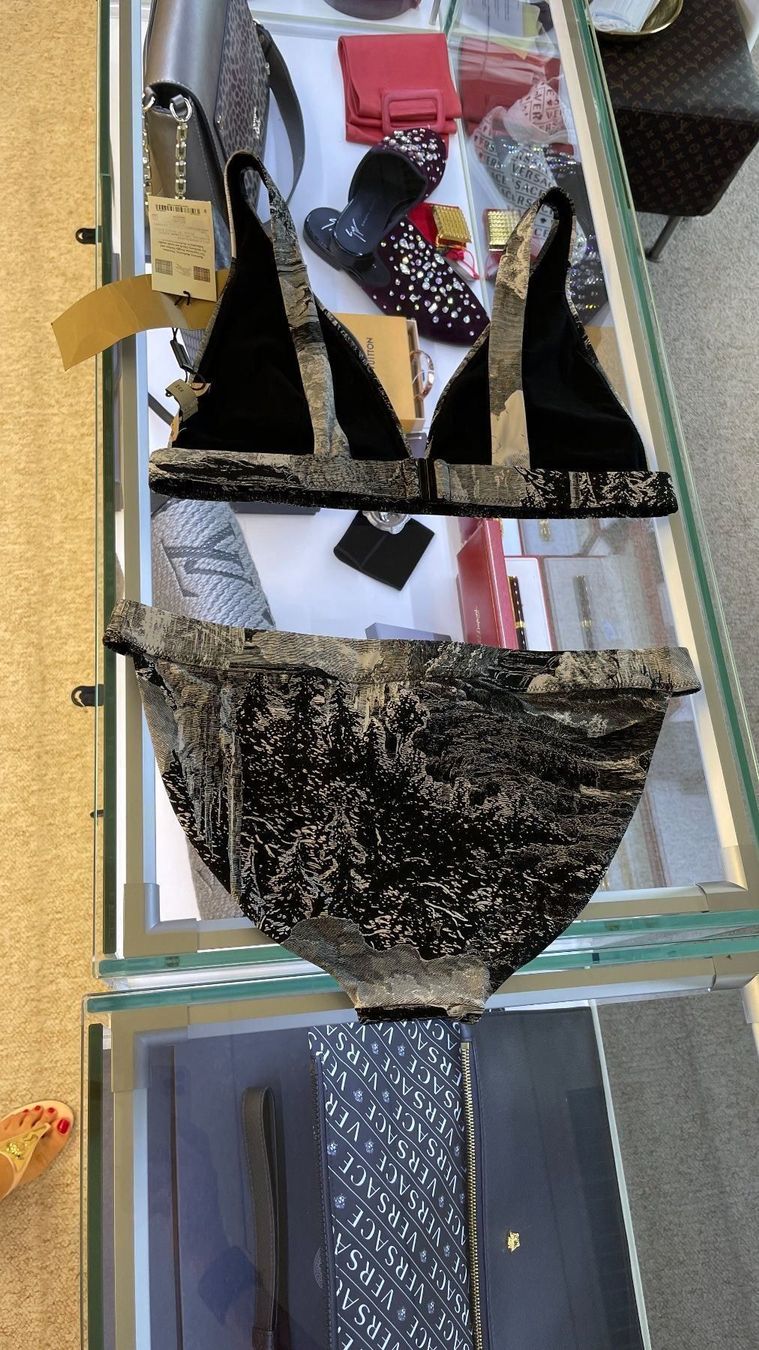 Burberry Costumi da bagno & Bikini: Burberry Bikini – Nuovo e nell'imballaggio originale da Lachen SZ venduto da HelvetiaLuxury 2
