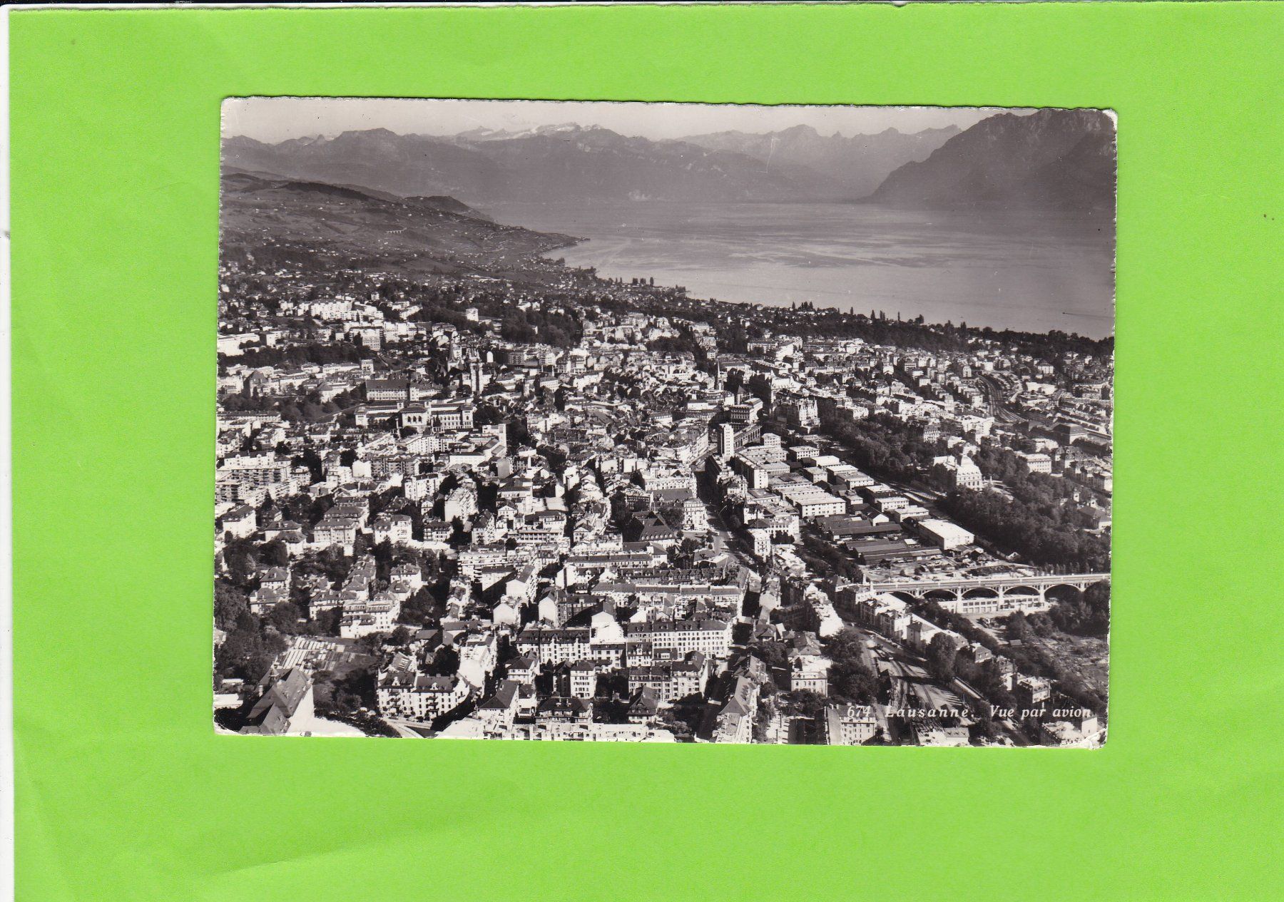 Cartoline postali: Lausanne-Vue par avion – Usato da St. Peterzell venduto da neckertal