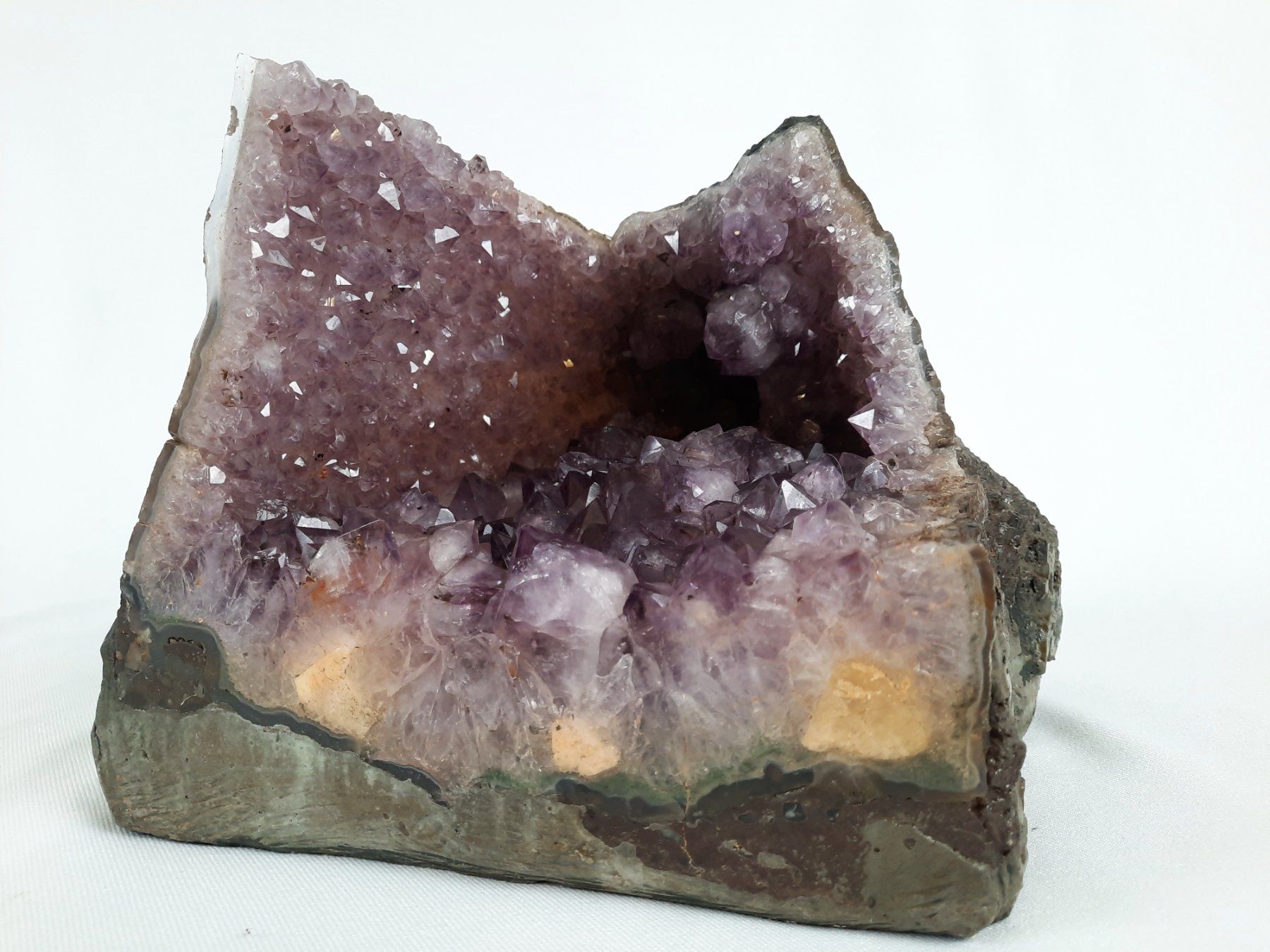Minéraux & Lithothérapie: Amethyst Druse 8.06 Kg – D'occasion à Beinwil am See par Restwert_Beinwil