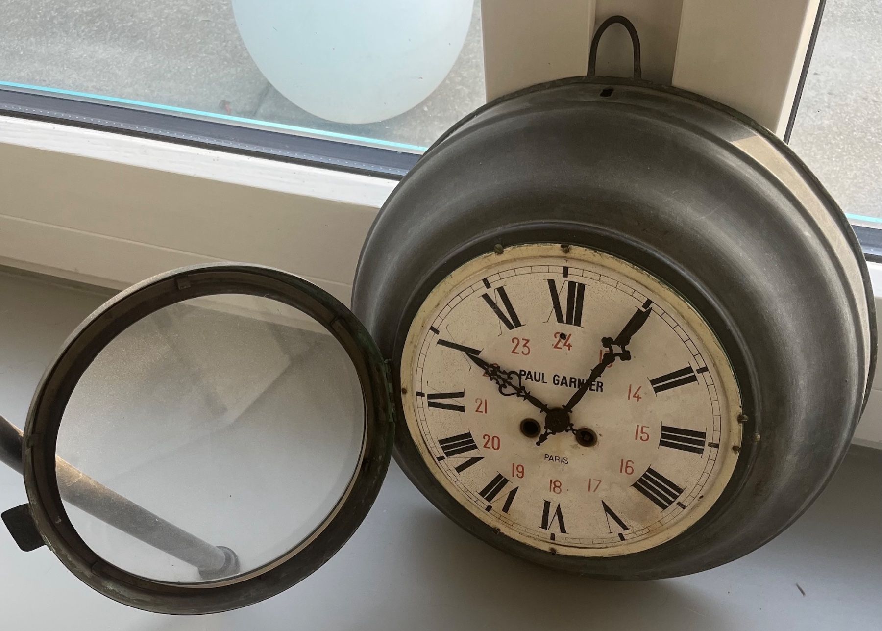 Orologi da terra & Orologi da parete: Schöne antike Bahnhof- oder Bistrouhr Paul Garnier – Usato da Volketswil venduto da watch54 1