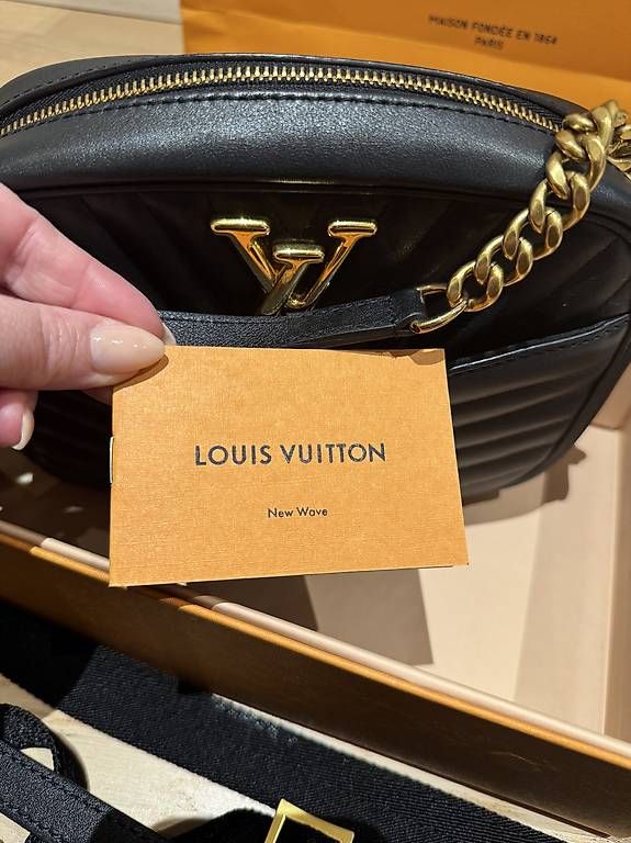 Louis Vuitton Borse da donna: Louis Vuitton New Wave Tasche – Usato da Schaffhausen venduto da Nathalia33 2