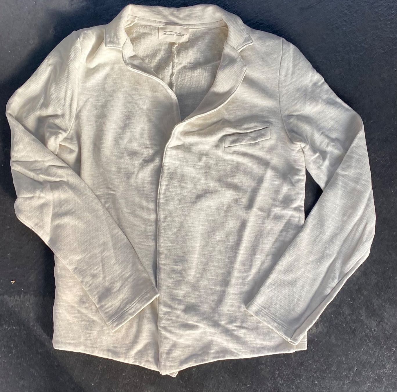Giacche: Jacke beige von American Vintage M – Usato da Chur venduto da simhofstr