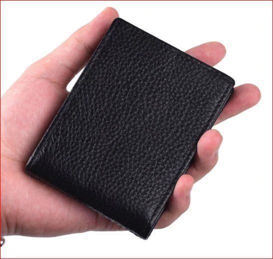 Altro in  Abbigliamento & Accessori: Karten Etui echt Leder, schwarz. Gratis Versand! – Nuovo e nell'imballaggio originale da Burgdorf venduto da XJ6